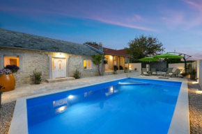 Villa Mandarin